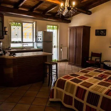 Rustica Mansarda Con Terrazzo In Centro Apartment Gaeta